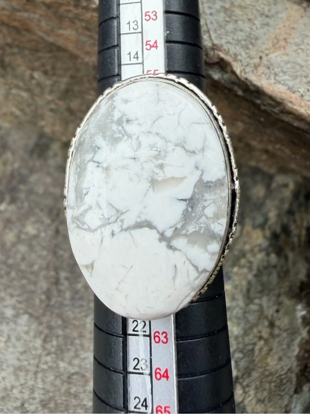 Vintage White Howlite Cabochon Silver Statement Ring